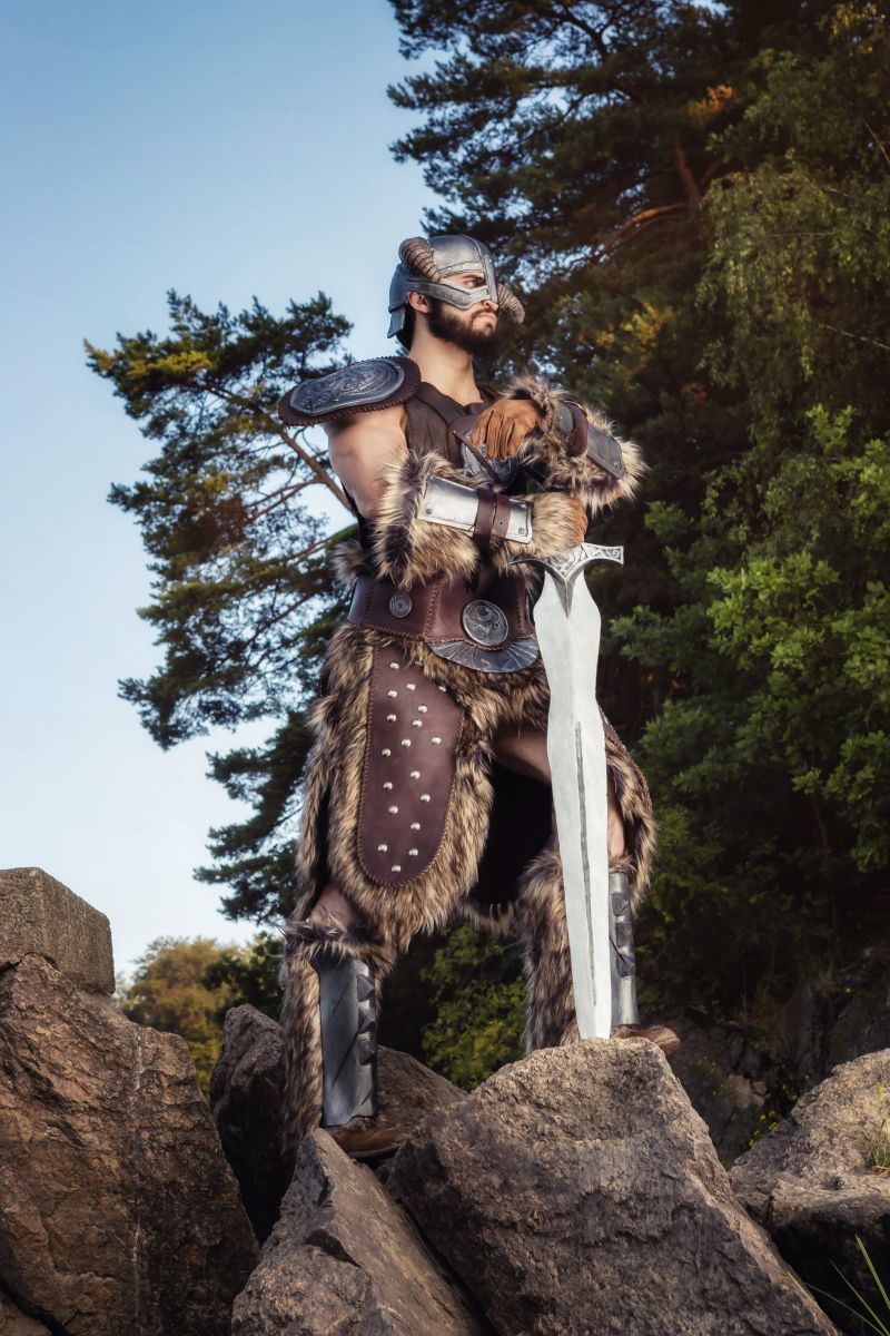 Довакин от Leobanecosplay 2.jpg