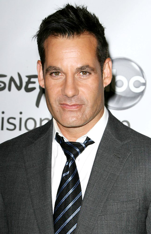 Adrian-Pasdar.png
