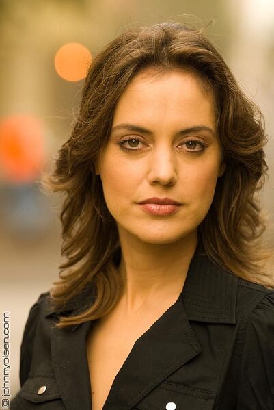 Файл:Amy-mainzer-685x1024.jpg