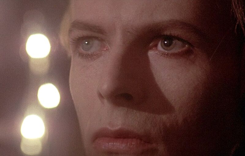 Файл:Bowie eyes.jpg