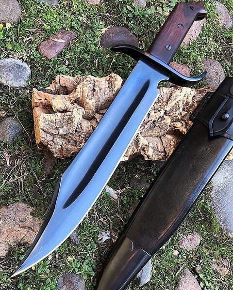 Файл:Cold steel frontier bowie.jpg