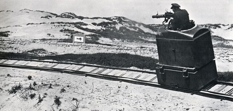 Файл:Gunner trainer.jpg
