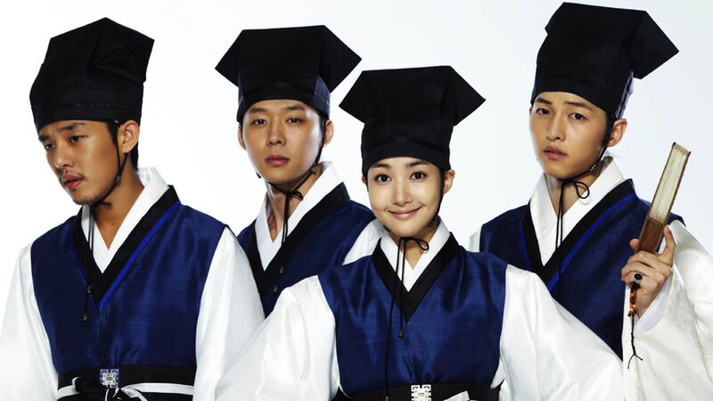 Файл:Korean students' caps.jpg