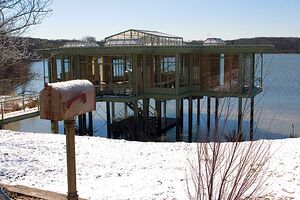 Lake-house.jpg