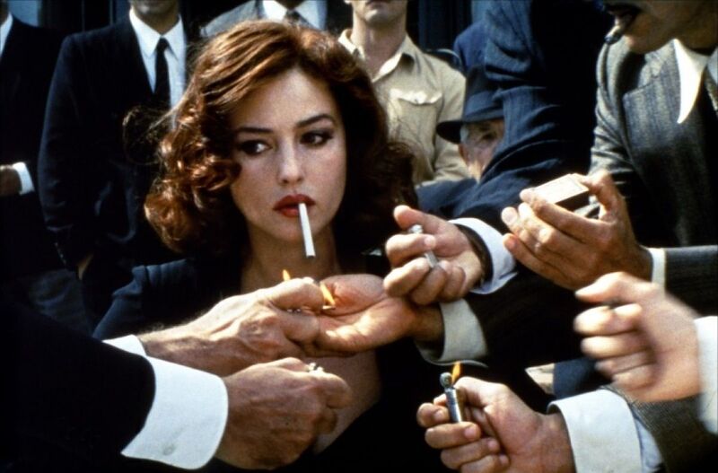 Файл:Malena cigarette.jpg