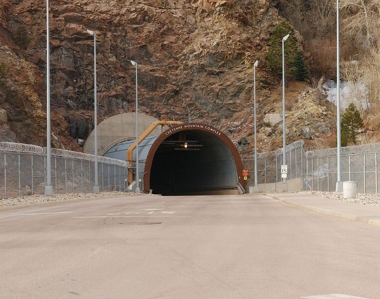 Файл:NORADNorth-Portal.jpg