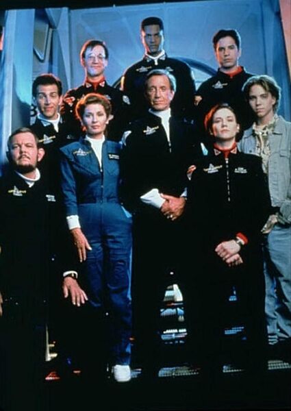 Файл:SeaQuest-Season1-cast.jpg
