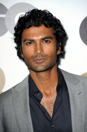 Sendhil-Ramamurthy.png
