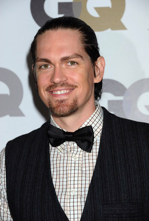 Steve-Howey.png