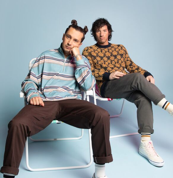 Файл:TwentyOnePilots.jpg